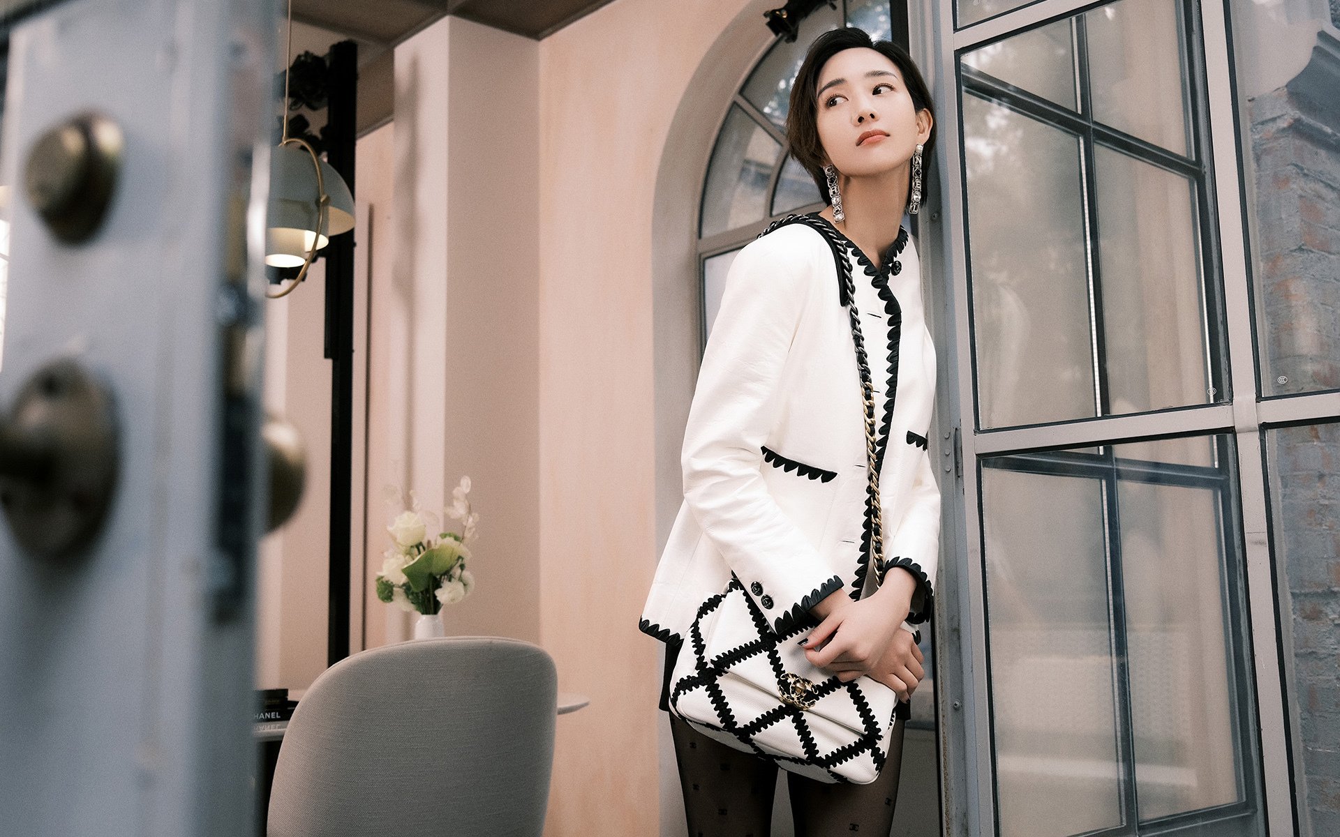 中国男足在巴黎奥运会上获得银牌,创历史,中国男足拿过奥运会冠军吗