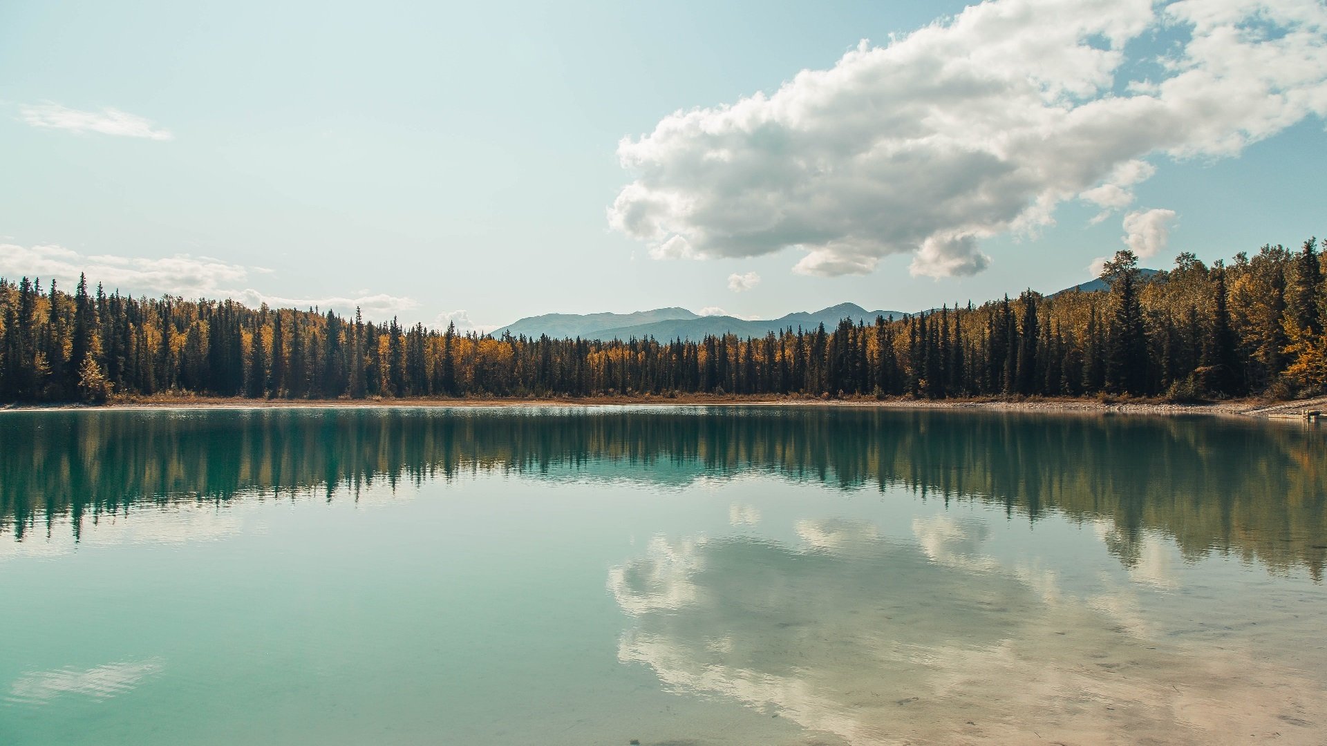 马竞比利亚雷亚尔主场不敌格拉纳达，遭遇失利，皇马比利亚雷亚尔集锦