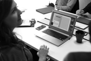 B体育在线登录入口-体育新闻中心启动体育内容创作人才培养计划，体育类深度报道