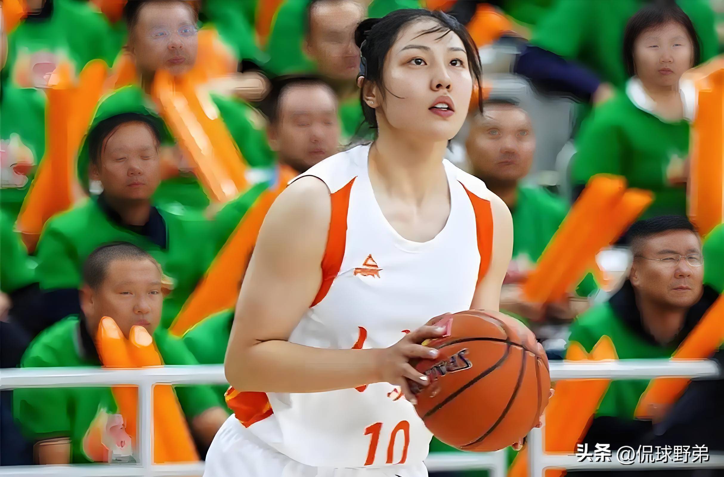 包含B体育官方网址:中国女篮精神传承:拼搏、团结与永不放弃的词条 包含B体育官方网址:中国女篮精神传承:拼搏、团结与永不放弃的词条