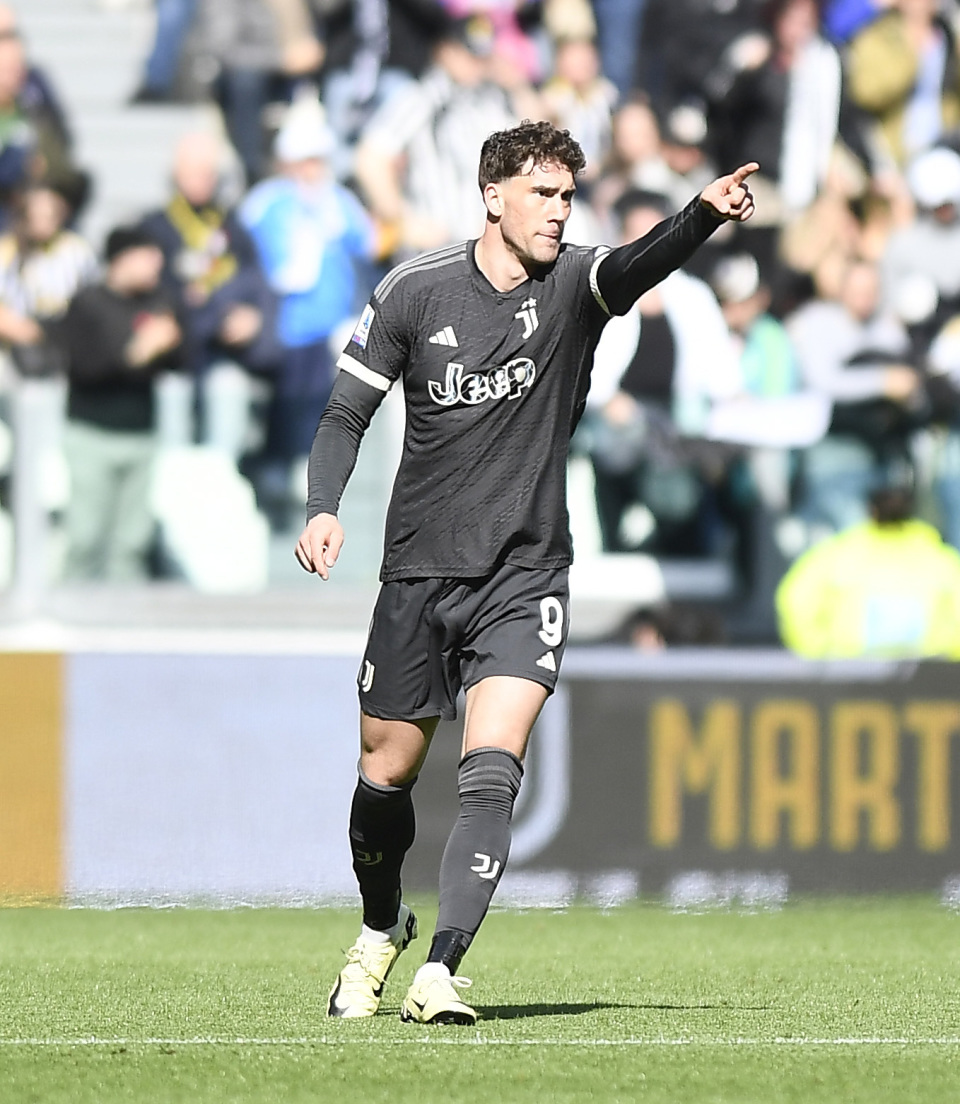 B体育官方网站：意甲弗罗西诺内的赛季表现与未来展望