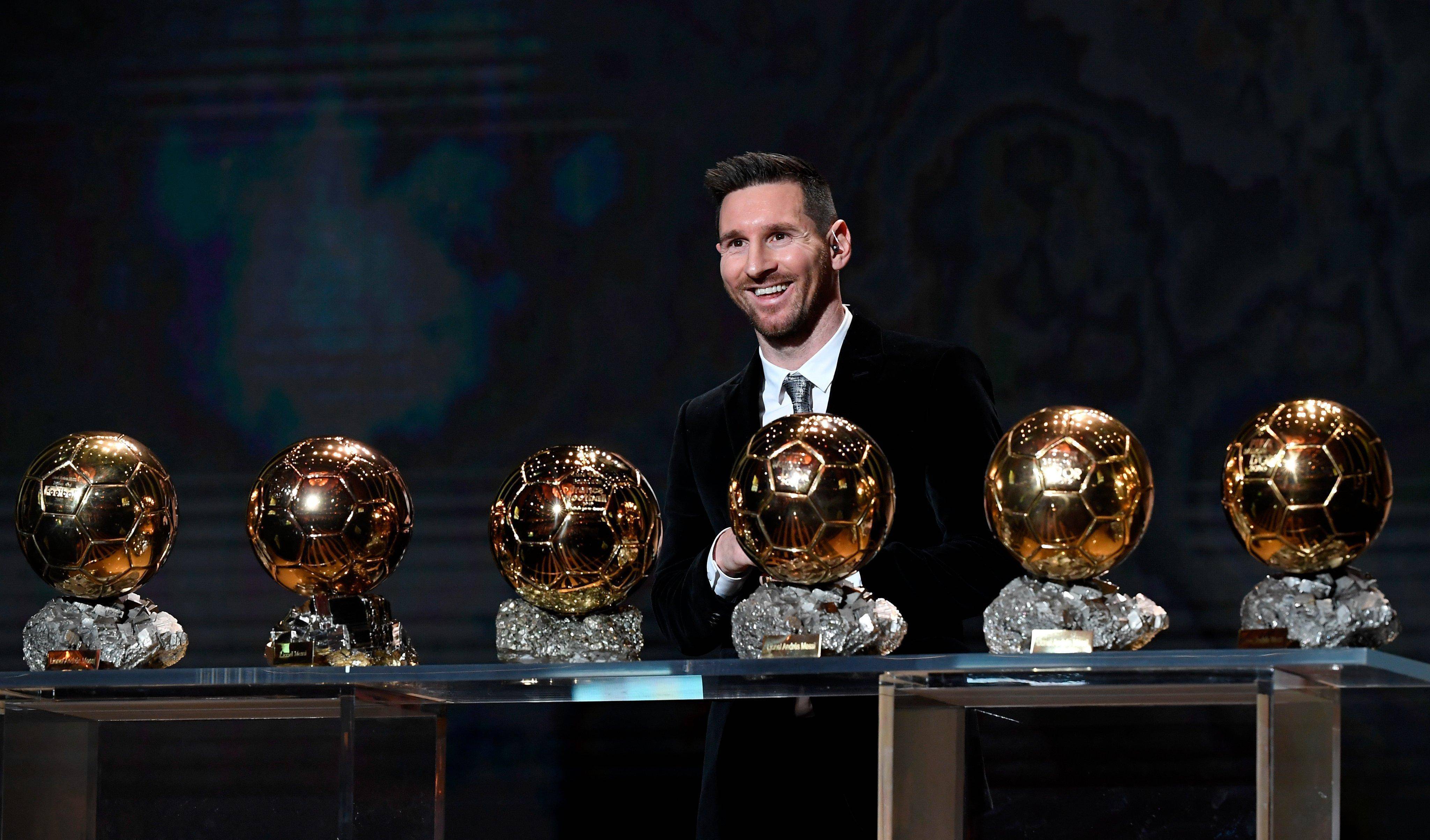 B体育平台:中国足球金球奖评选标准探讨：专业性与大众参与的平衡的简单介绍