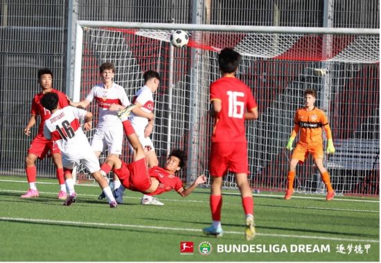 B体育官方网站:德甲与青训：新一代球员的崛起的简单介绍